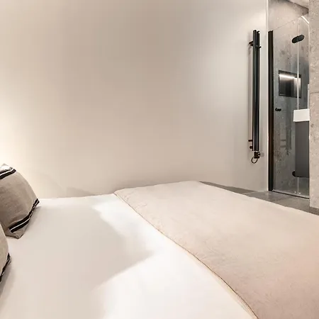 Luxury 2br Le Marais Ac Courtyard *
