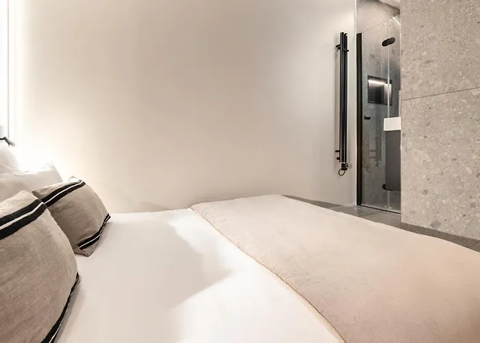 Luxury 2br Le Marais Ac Courtyard *
