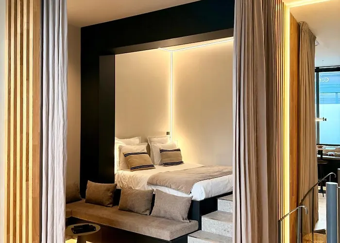 Luxury 2br Le Marais Ac Courtyard شقة