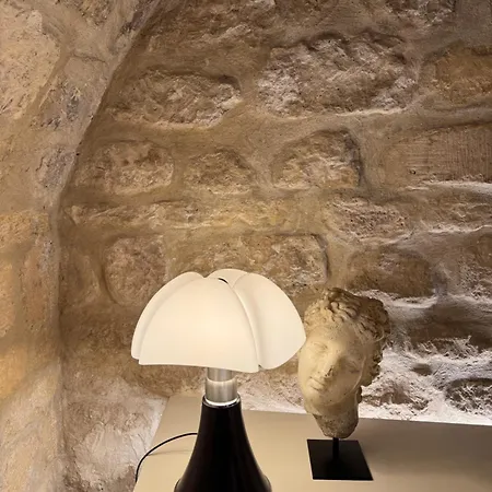 Luxury 2br Le Marais Ac Courtyard