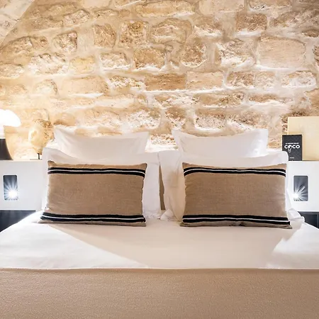 Luxury 2br Le Marais Ac Courtyard Appartement Parijs