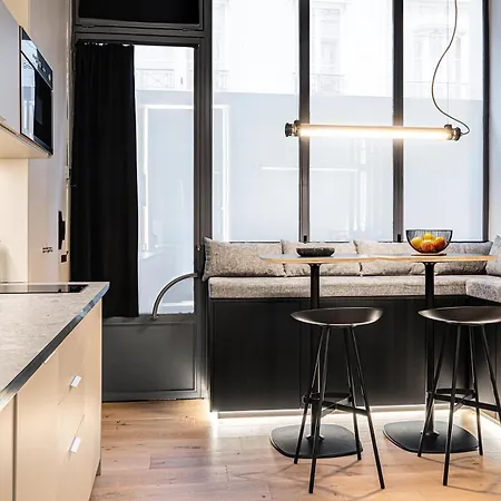 Luxury 2br Le Marais Ac Courtyard Paris
