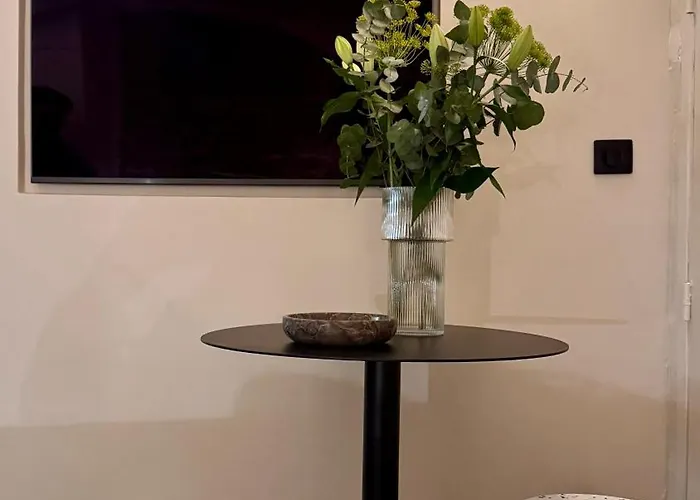 Luxury 2br Le Marais Ac Courtyard *